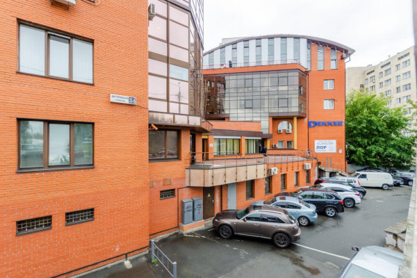 Commercial real estate for rent: business centers